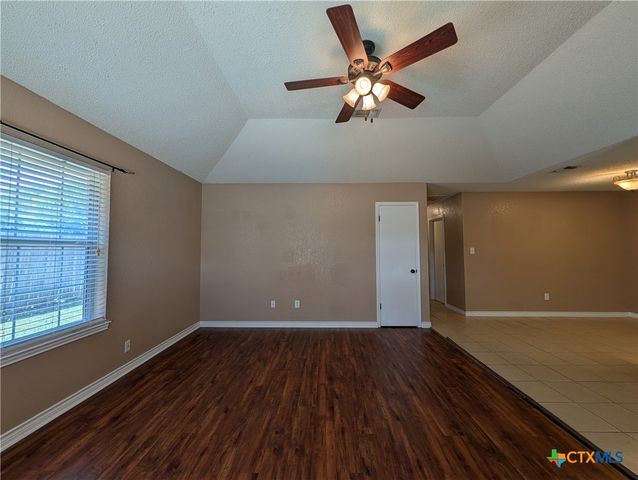 1644 W County Line Road, New Braunfels, TX 78130