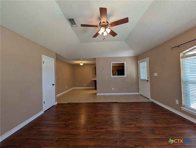 1644 W County Line Road, New Braunfels, TX 78130
