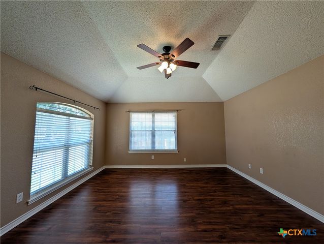 1644 W County Line Road, New Braunfels, TX 78130