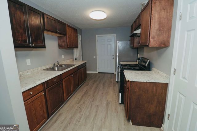 405 North Avenue, Warner Robins, GA 31093