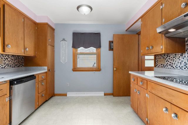 648 N Webb Avenue, Reedsburg, WI 53959