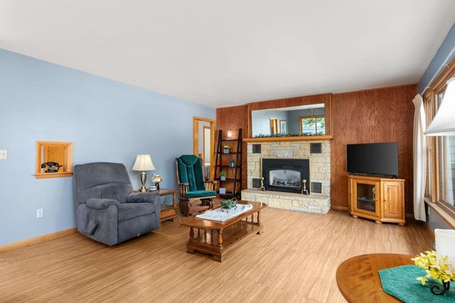 648 N Webb Avenue, Reedsburg, WI 53959