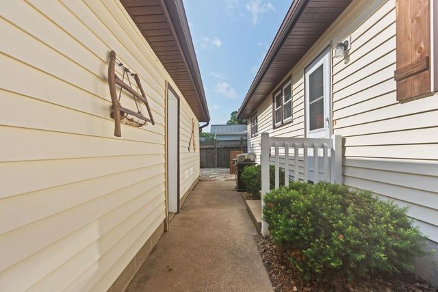 648 N Webb Avenue, Reedsburg, WI 53959