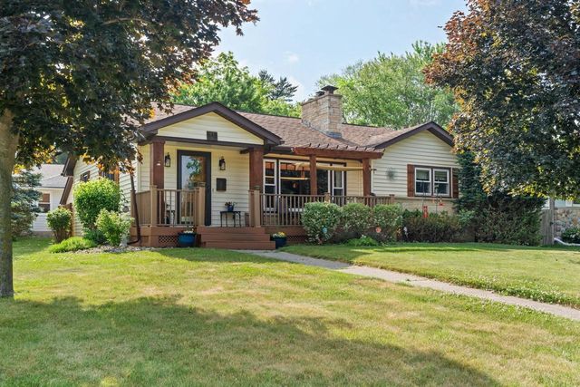 648 N Webb Avenue, Reedsburg, WI 53959