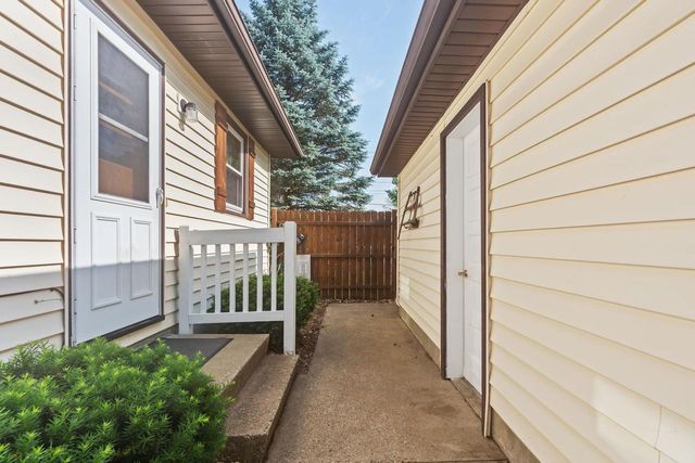 648 N Webb Avenue, Reedsburg, WI 53959