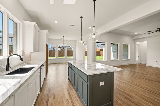 403 Kestrel Court, Aledo, TX 76008