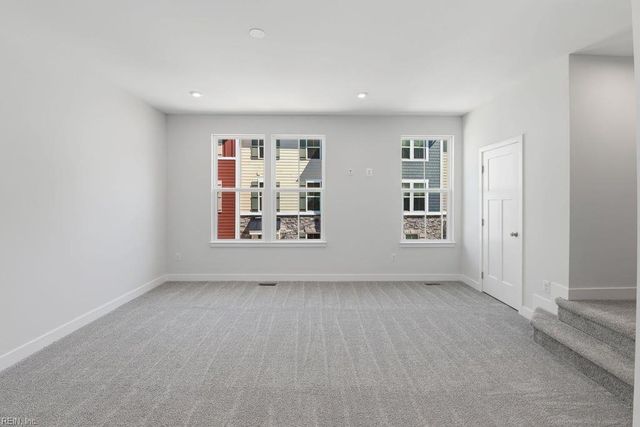 1705 Foremast LOOP, Chesapeake, VA 23323