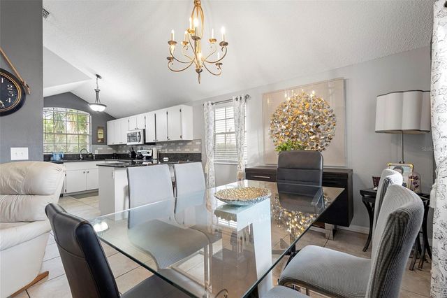 325 SONOMA VALLEY CIRCLE, Orlando, FL 32835