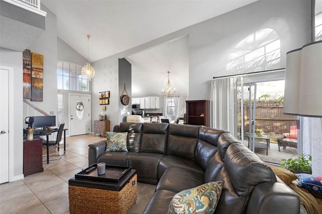 325 SONOMA VALLEY CIRCLE, Orlando, FL 32835