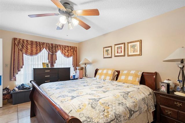 325 SONOMA VALLEY CIRCLE, Orlando, FL 32835