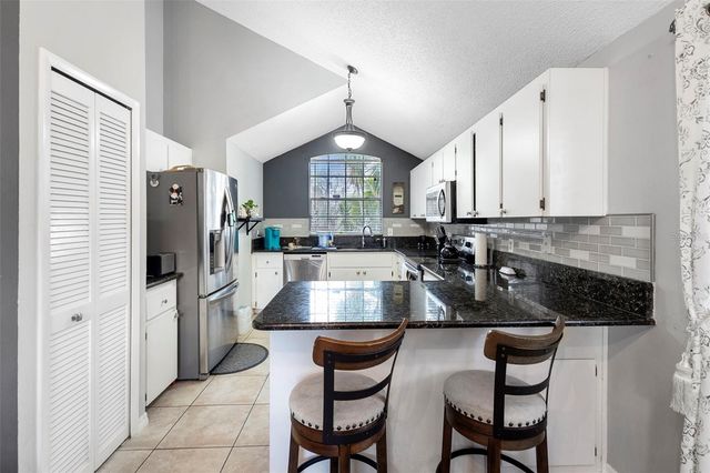 325 SONOMA VALLEY CIRCLE, Orlando, FL 32835