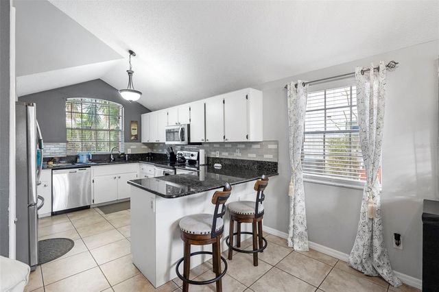 325 SONOMA VALLEY CIRCLE, Orlando, FL 32835