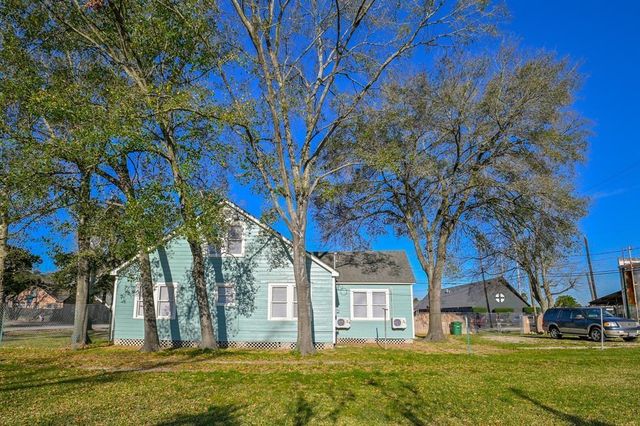 6401 Stratton Street, Houston, TX 77023
