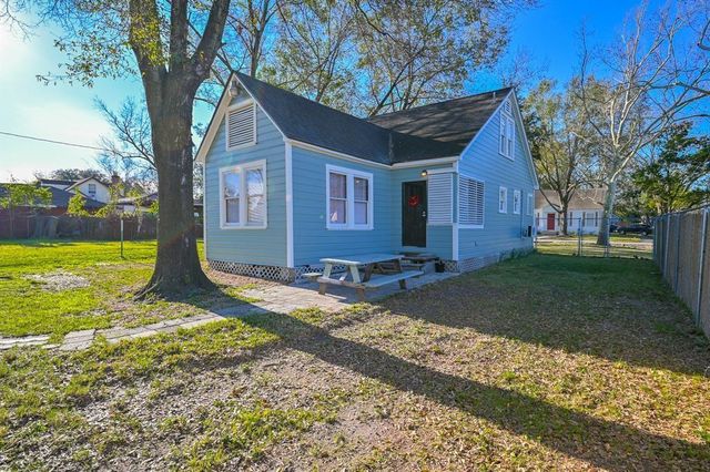 6401 Stratton Street, Houston, TX 77023