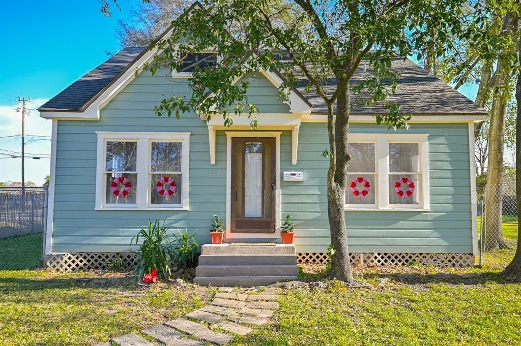 6401 Stratton Street, Houston, TX 77023