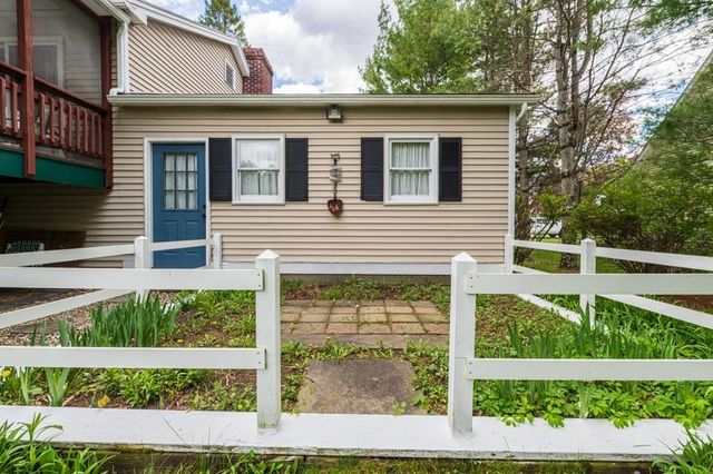 67 Valley Pass, Manchester, VT 05255