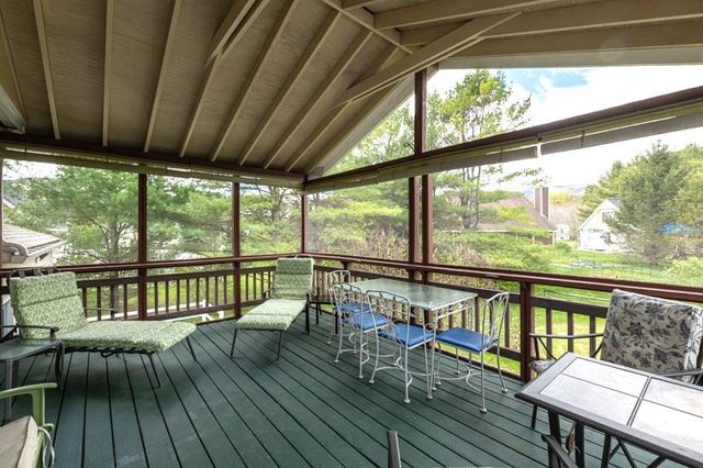 67 Valley Pass, Manchester, VT 05255