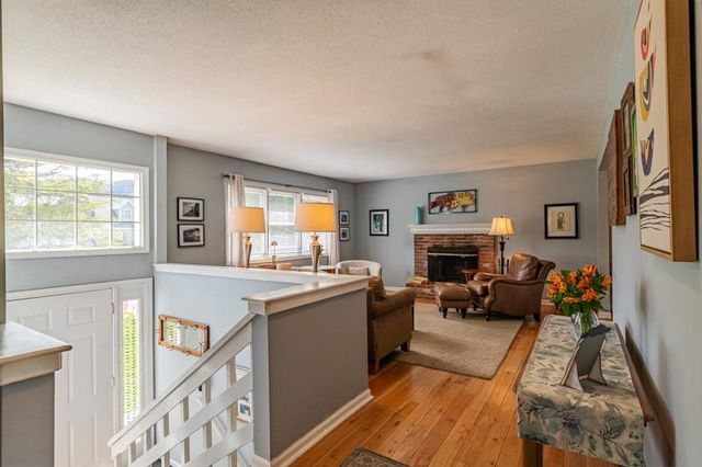 67 Valley Pass, Manchester, VT 05255