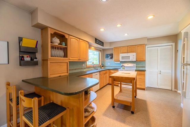 67 Valley Pass, Manchester, VT 05255
