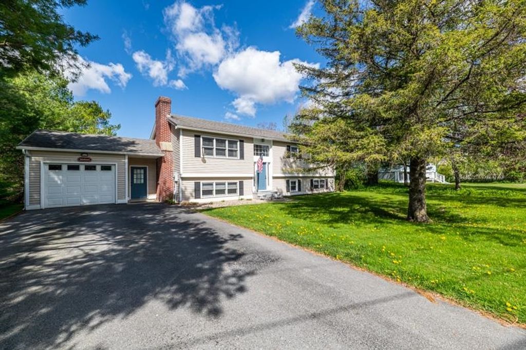 67 Valley Pass, Manchester, VT 05255