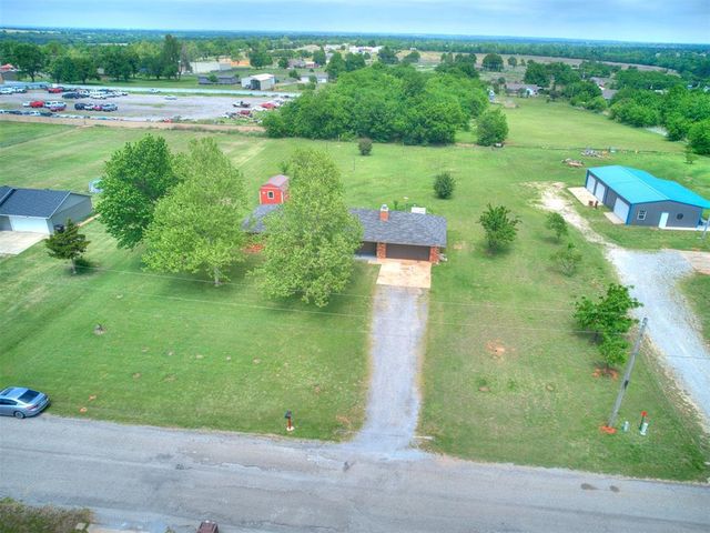 2316 N County Road 1222 Road, Blanchard, OK 73010