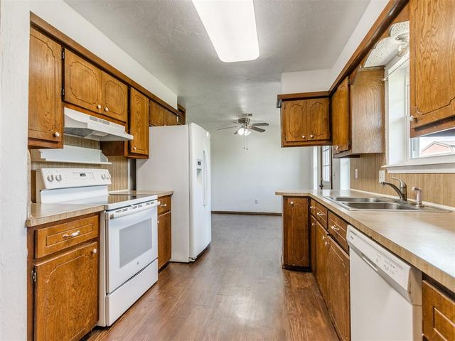 2316 N County Road 1222 Road, Blanchard, OK 73010