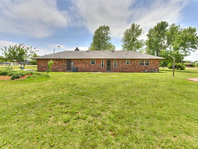 2316 N County Road 1222 Road, Blanchard, OK 73010