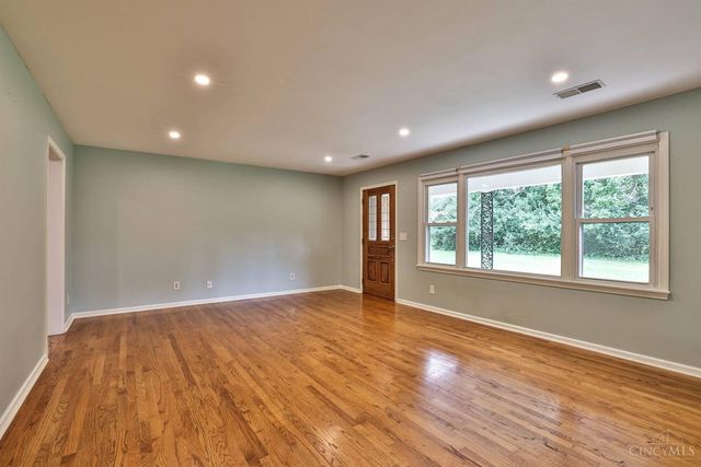 1010 Newberry Avenue, Miami Twp, OH 45150