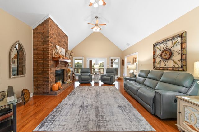 1642 Caughran Rd, Lewisburg, TN 37091