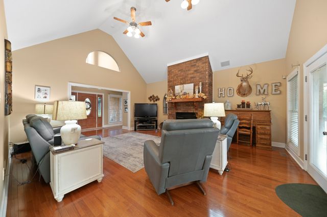 1642 Caughran Rd, Lewisburg, TN 37091