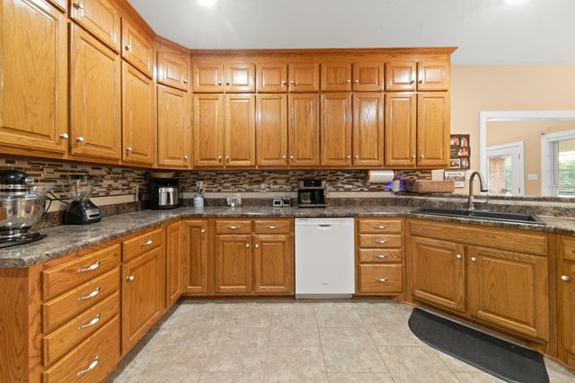 1642 Caughran Rd, Lewisburg, TN 37091