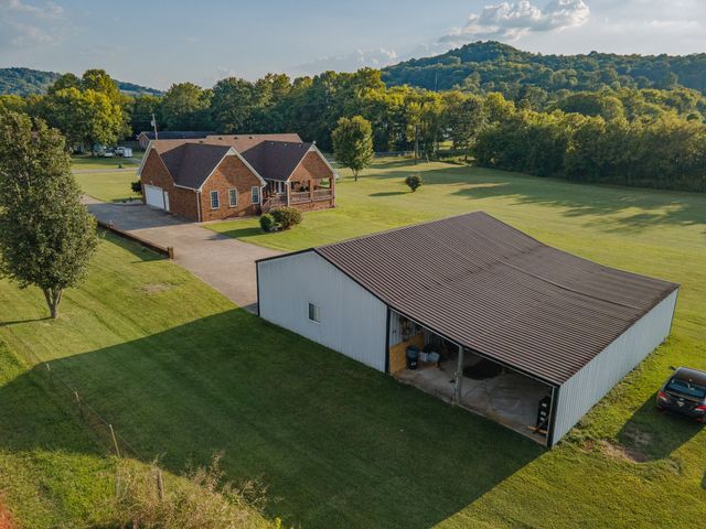 1642 Caughran Rd, Lewisburg, TN 37091