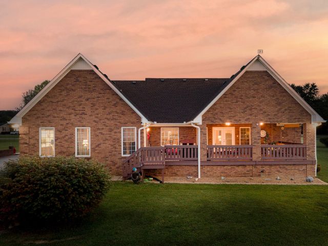 1642 Caughran Rd, Lewisburg, TN 37091