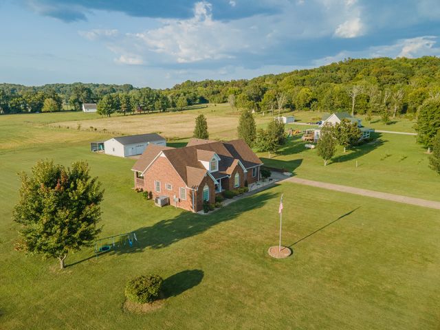 1642 Caughran Rd, Lewisburg, TN 37091