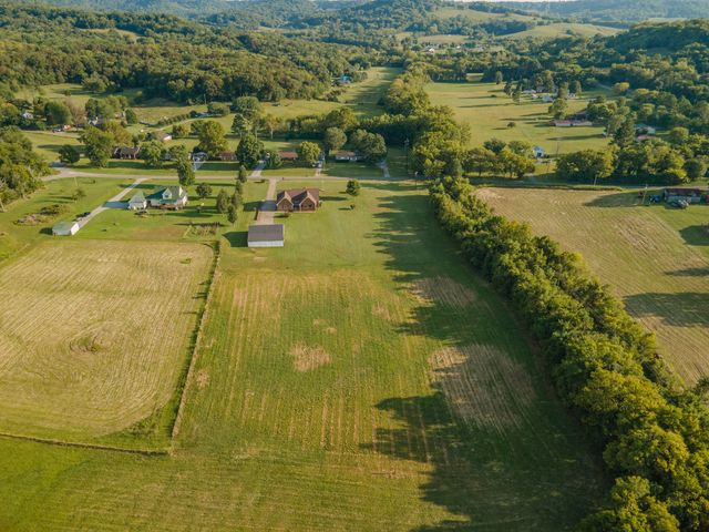 1642 Caughran Rd, Lewisburg, TN 37091