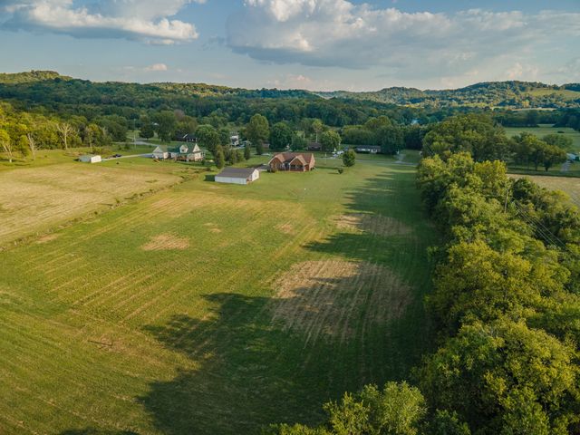 1642 Caughran Rd, Lewisburg, TN 37091