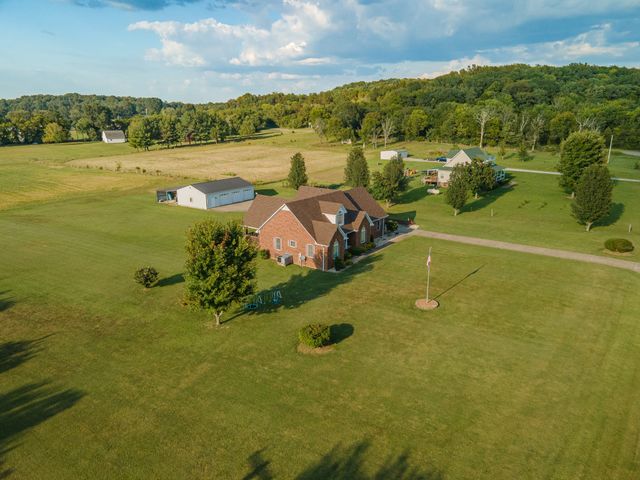 1642 Caughran Rd, Lewisburg, TN 37091