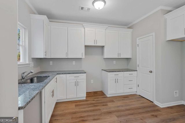 2832 Laurel Ridge Circle, Atlanta, GA 30344