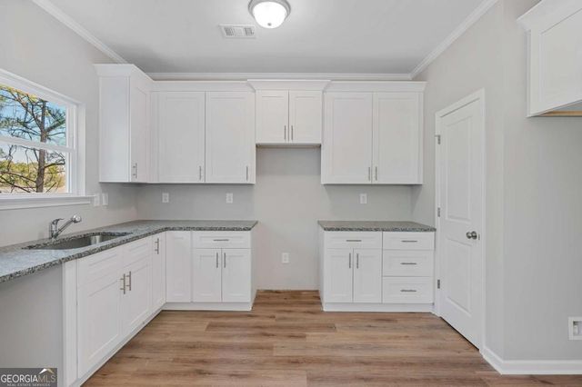 2832 Laurel Ridge Circle, Atlanta, GA 30344