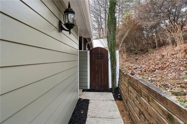 128 Jaime Drive, Canton, GA 30114