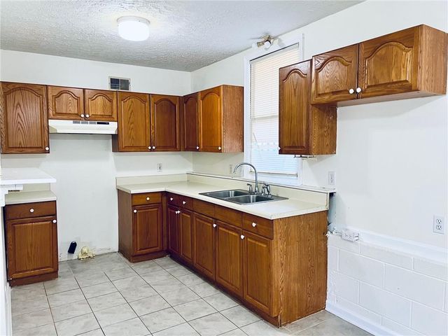 4005 Shallowford Road, Marietta, GA 30062