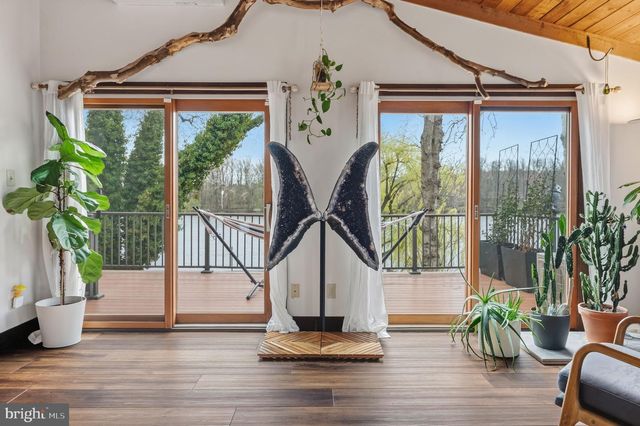 13 W INDIAN LN, Norristown, PA 19403