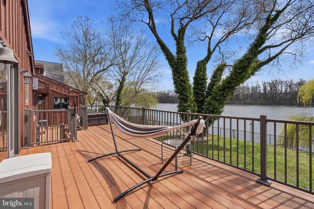 13 W INDIAN LN, Norristown, PA 19403