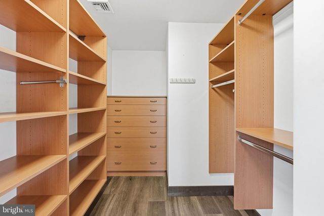 13 W INDIAN LN, Norristown, PA 19403