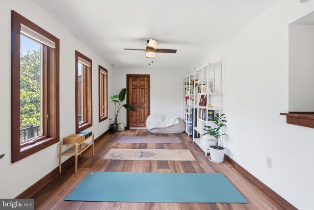 13 W INDIAN LN, Norristown, PA 19403