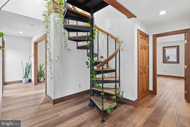 13 W INDIAN LN, Norristown, PA 19403