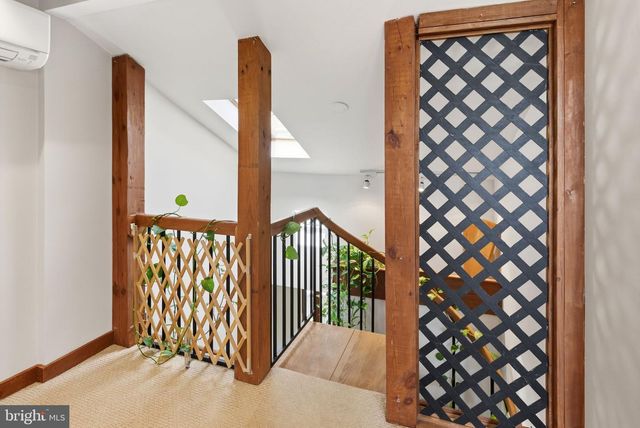 13 W INDIAN LN, Norristown, PA 19403