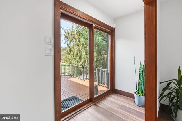 13 W INDIAN LN, Norristown, PA 19403