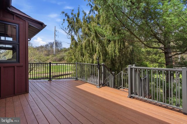 13 W INDIAN LN, Norristown, PA 19403