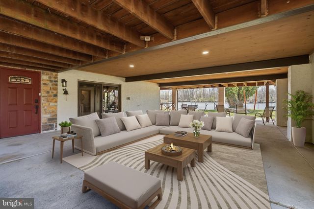 13 W INDIAN LN, Norristown, PA 19403